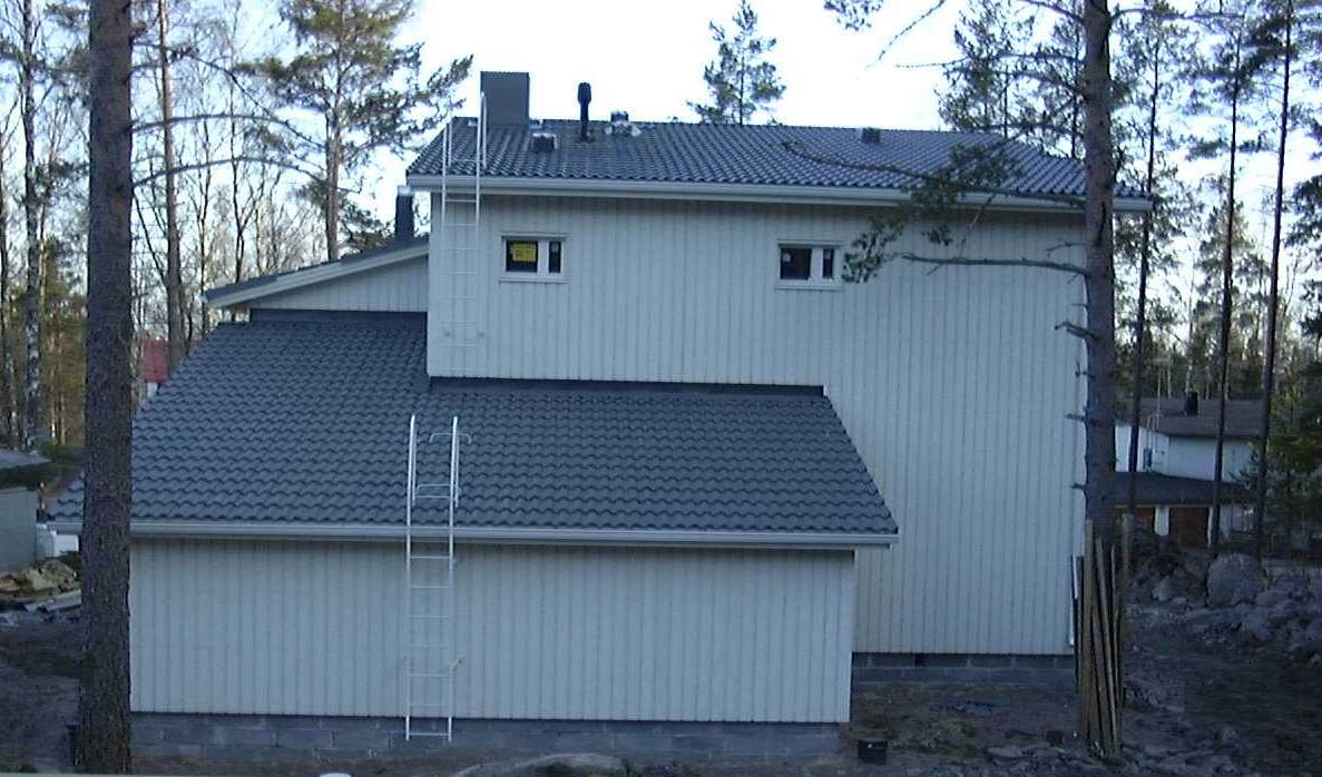Tillinm�ki A